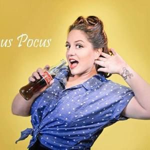 Meet your Posher, Crystal